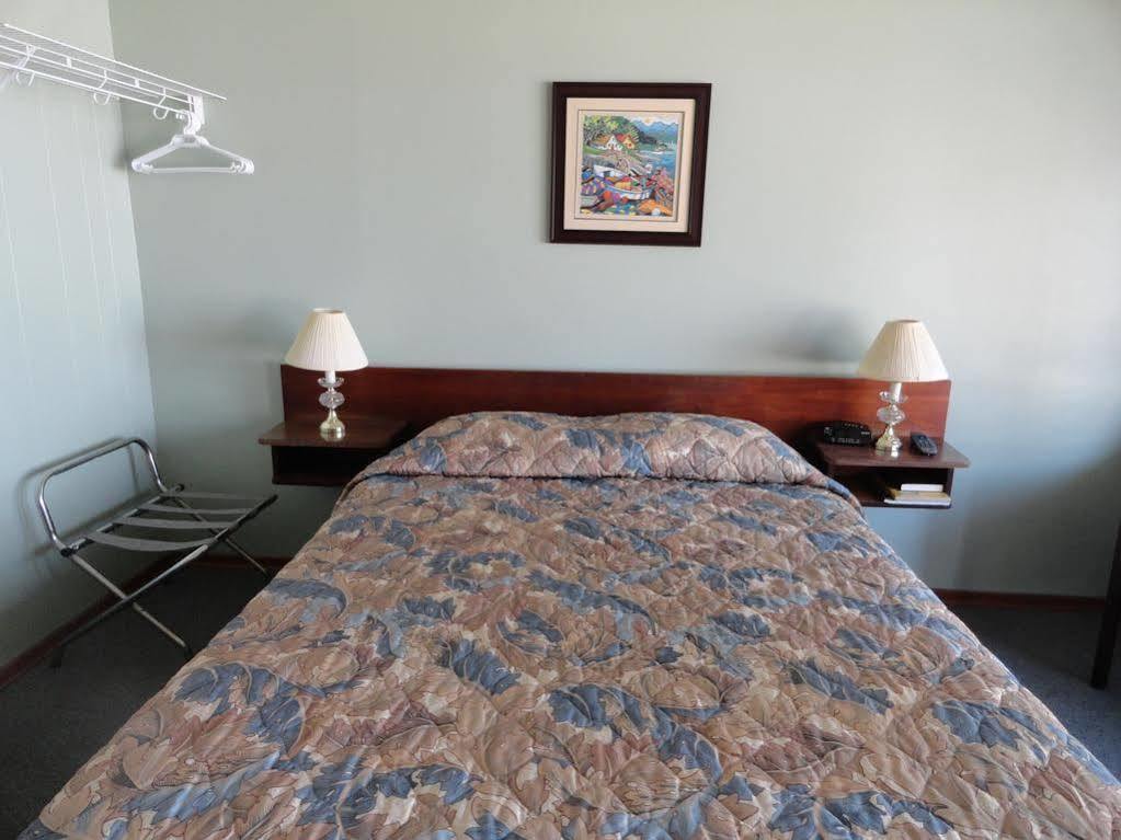 Oceanside Motel 2*